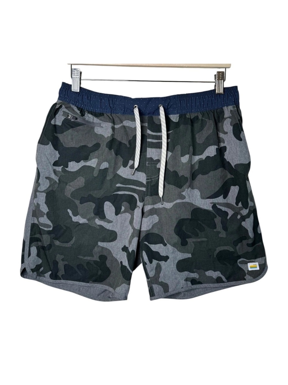 Vuori Banks Short Athletic Shorts Camo Green V330 Men's Size Large